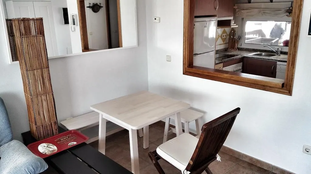 Lomas Del Mar I Apartment Vera